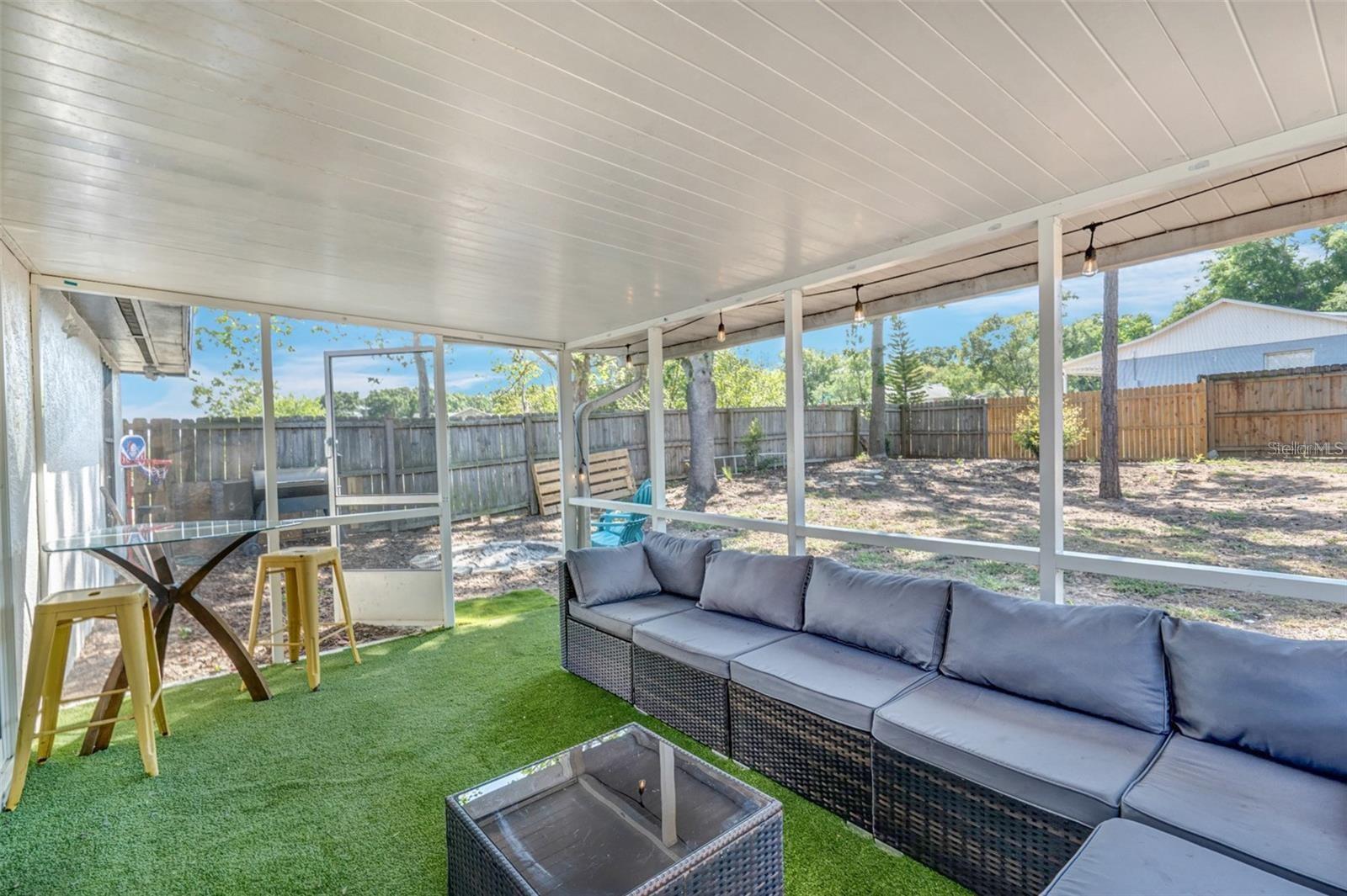 Image 28 of 32 For 17411 Hillside Drive