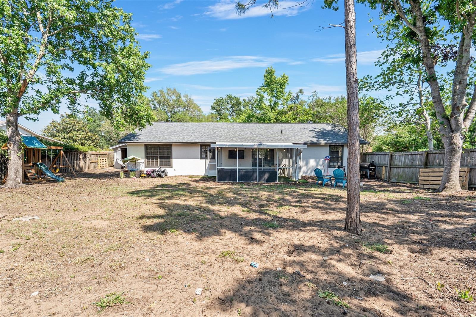 Image 29 of 32 For 17411 Hillside Drive