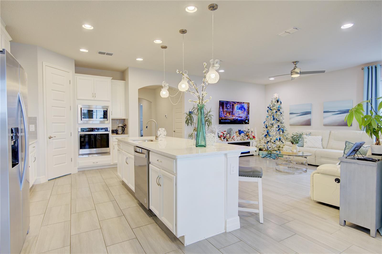 Image 21 of 61 For 1132 Wood Dale Circle