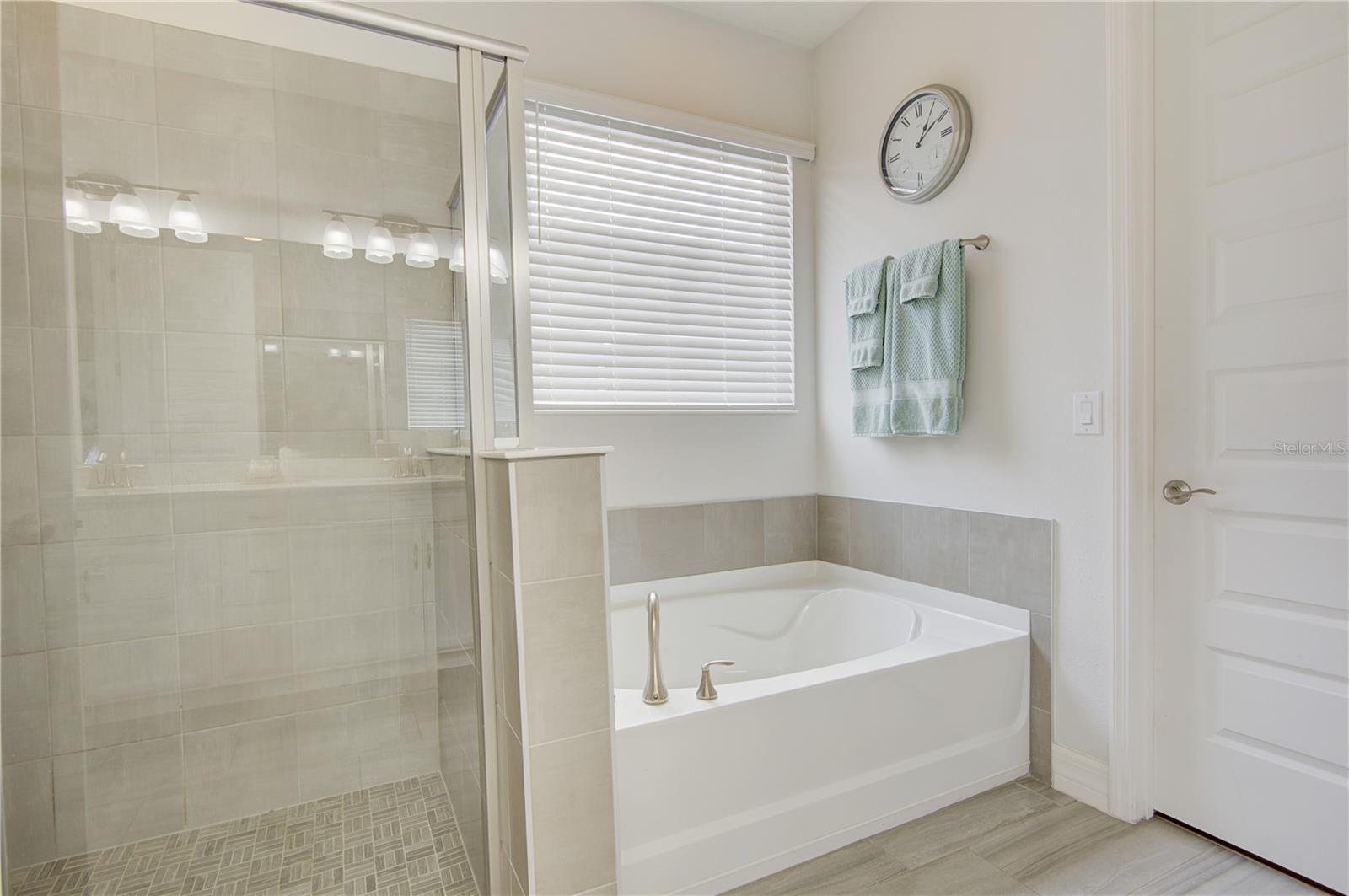 Image 29 of 61 For 1132 Wood Dale Circle