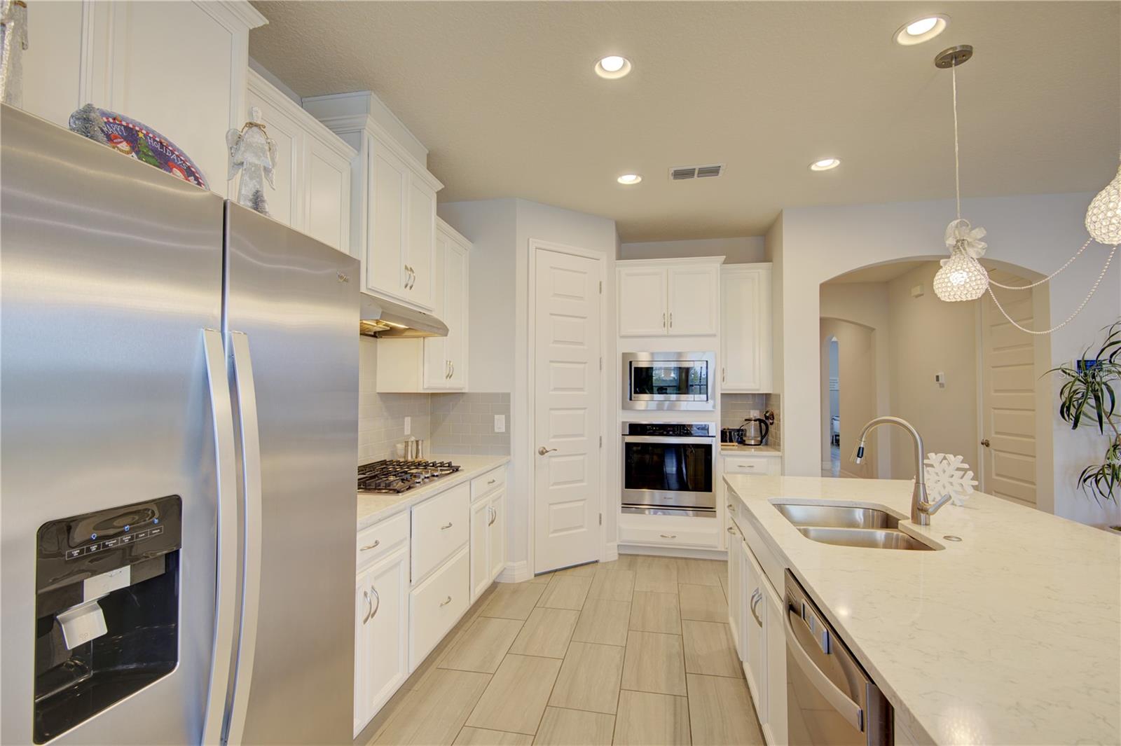 Image 8 of 61 For 1132 Wood Dale Circle