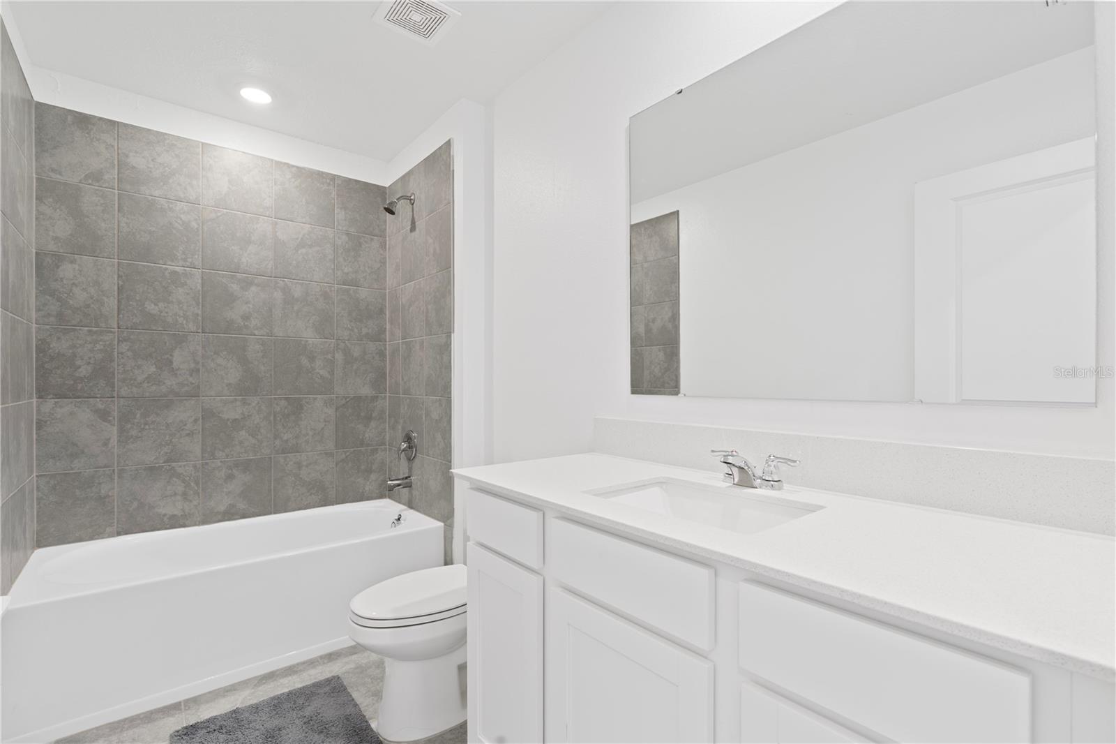 Image 12 of 47 For 1179 Tyler Loop