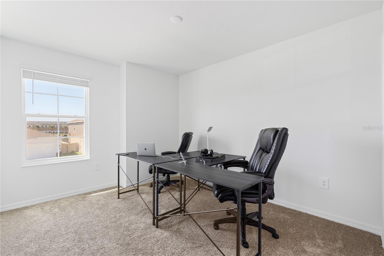 Image 14 of 47 For 1179 Tyler Loop