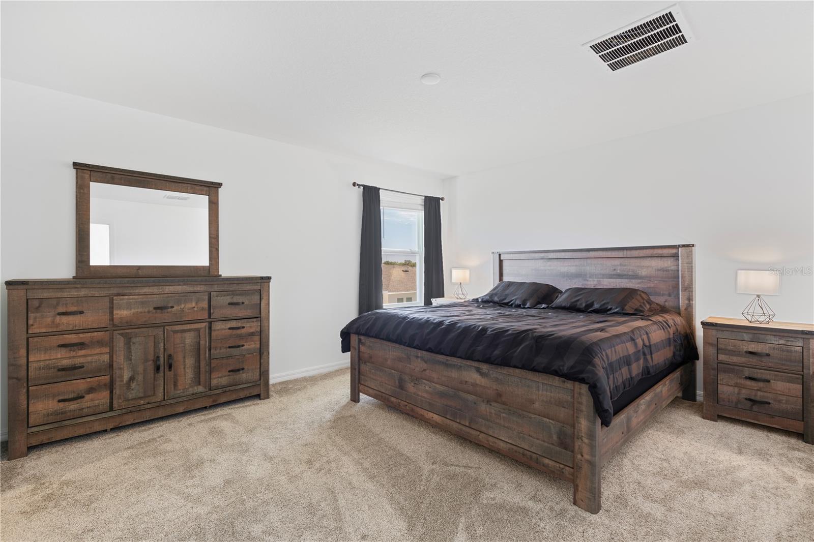 Image 19 of 47 For 1179 Tyler Loop