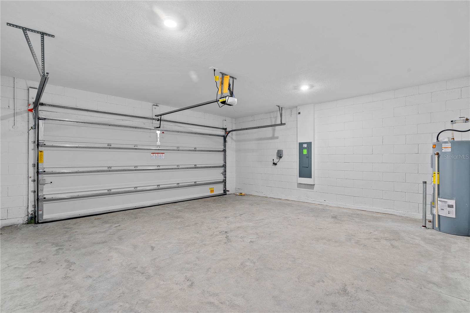 Image 24 of 47 For 1179 Tyler Loop