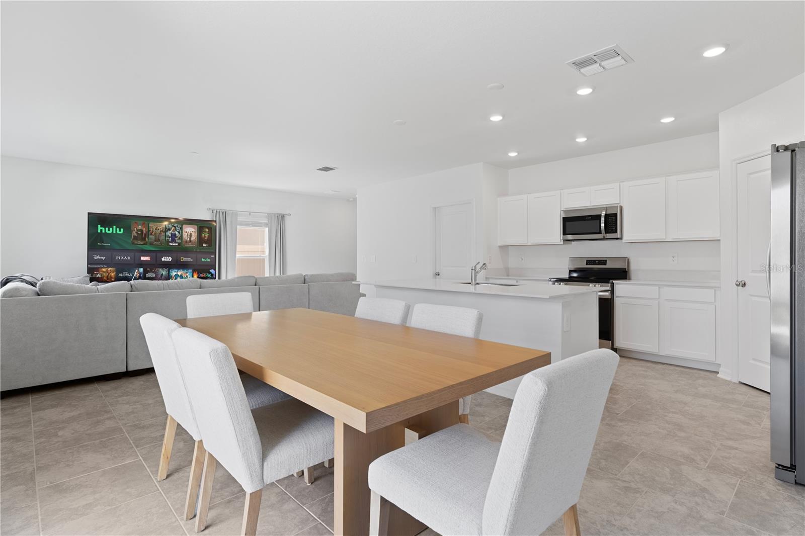 Image 5 of 47 For 1179 Tyler Loop