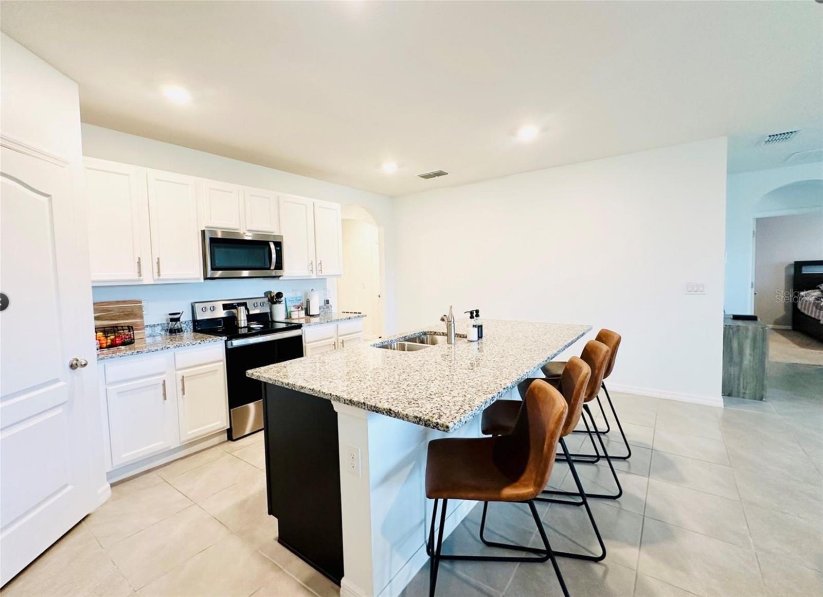 Image 2 of 9 For 3384 Hammond Point