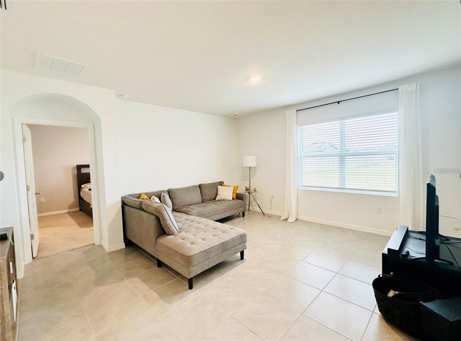 Image 4 of 9 For 3384 Hammond Point