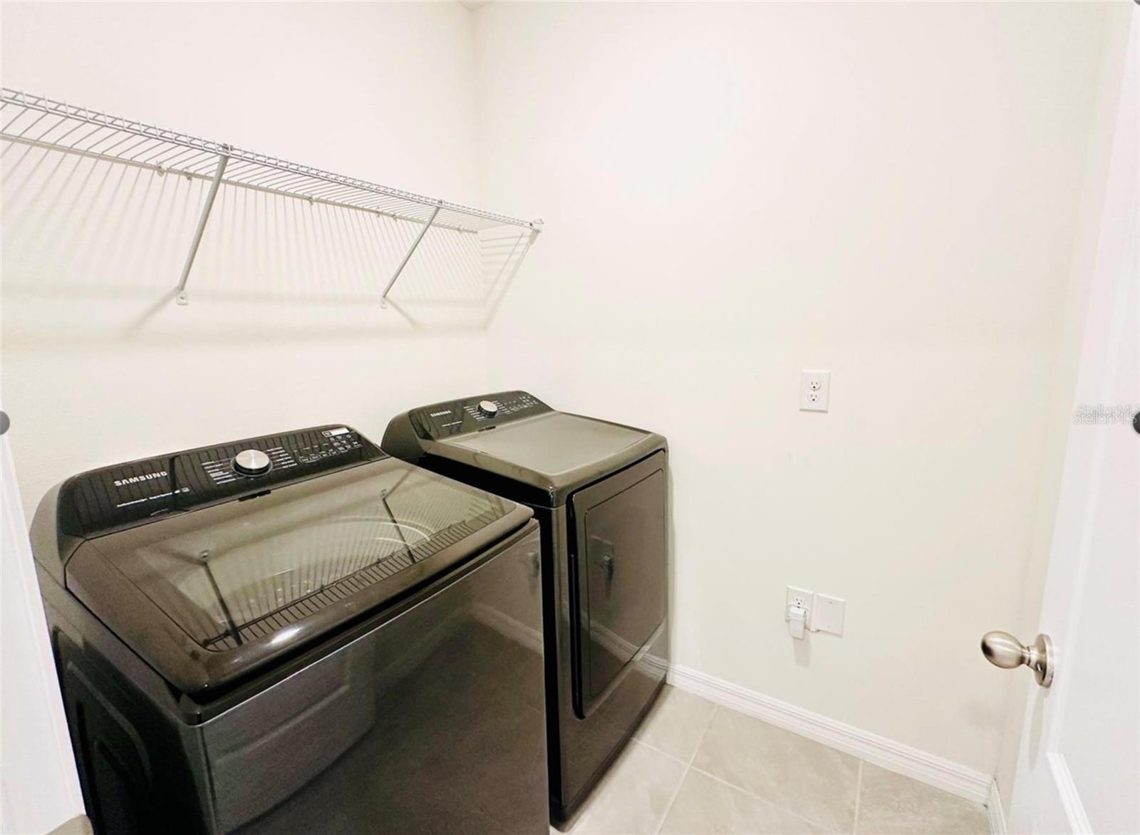 Image 7 of 9 For 3384 Hammond Point