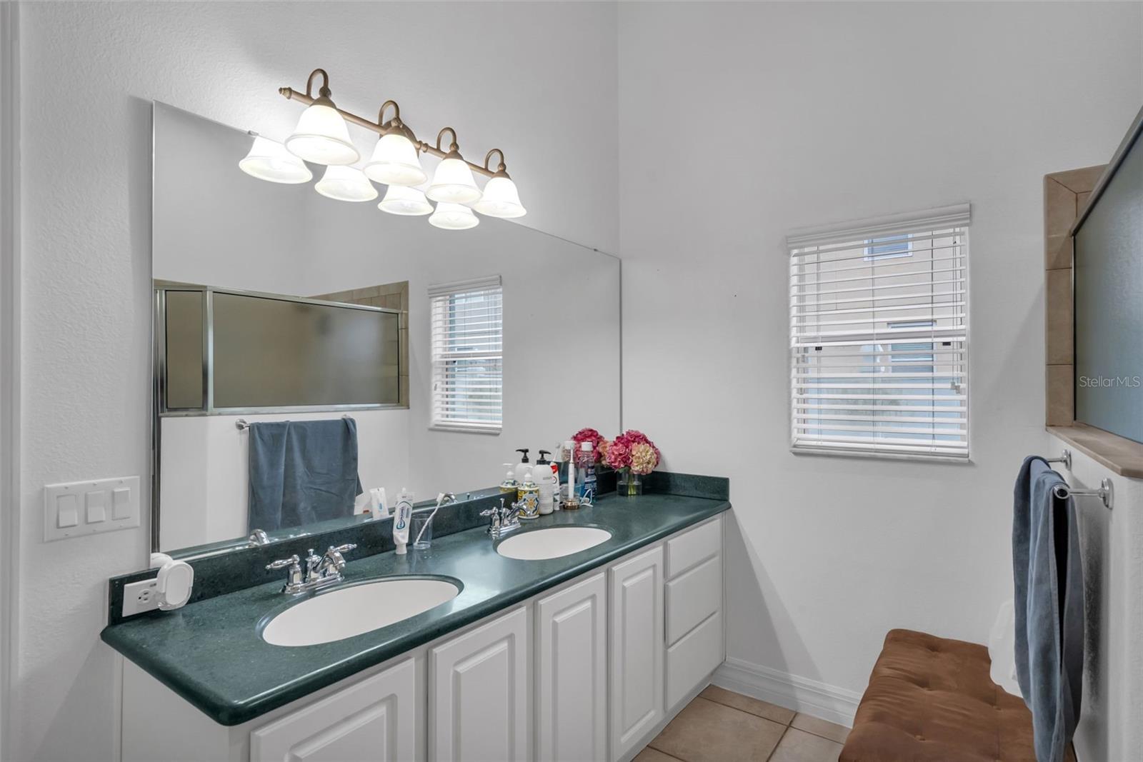 Image 20 of 55 For 16627 Citrus Parkway