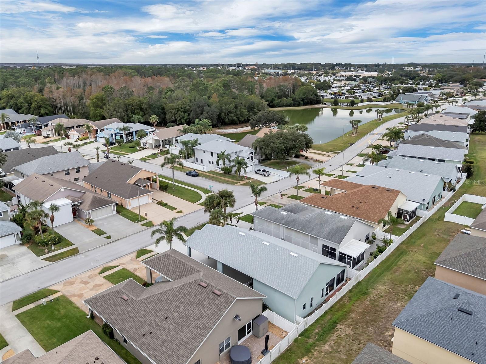 Image 40 of 55 For 16627 Citrus Parkway