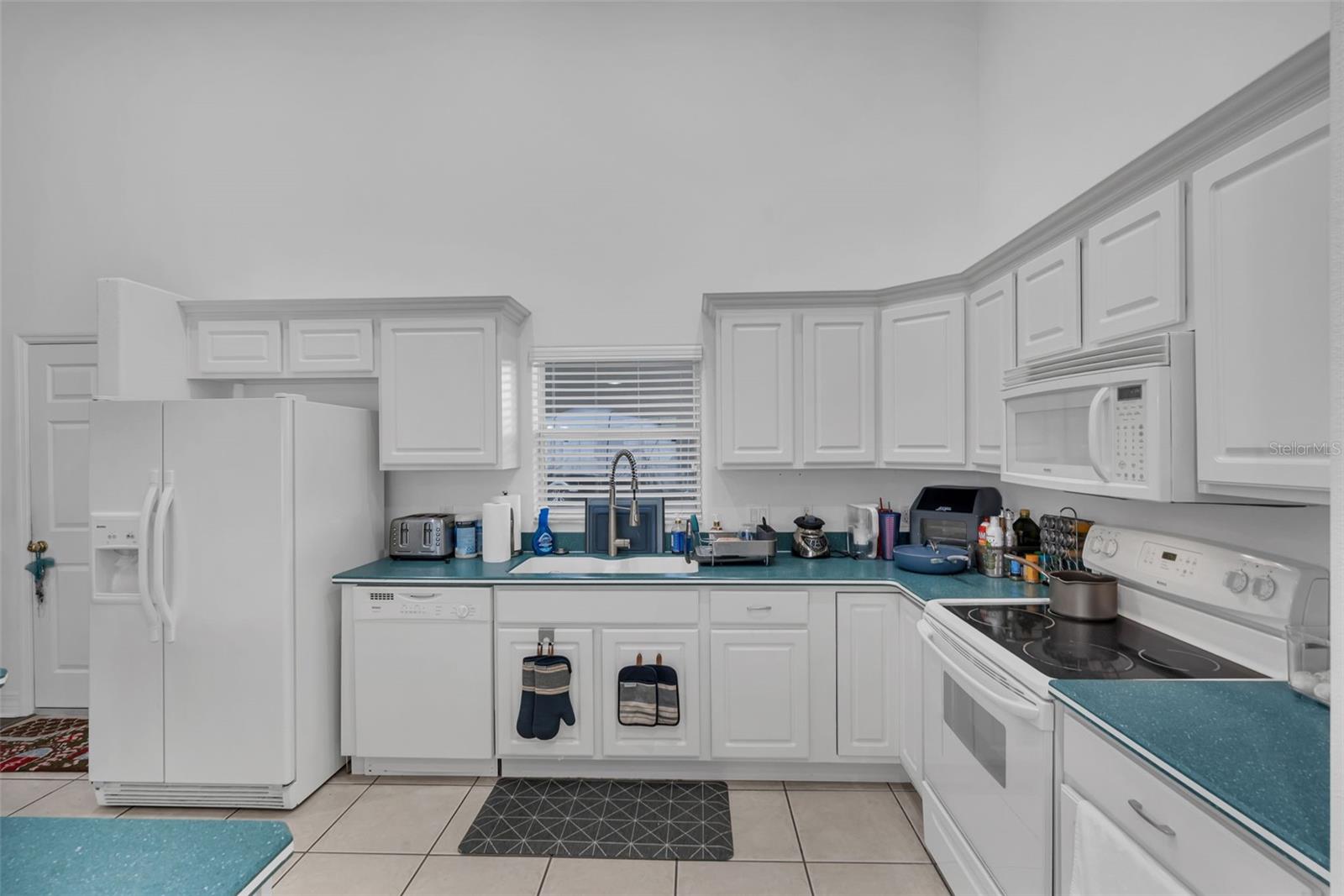 Image 6 of 55 For 16627 Citrus Parkway