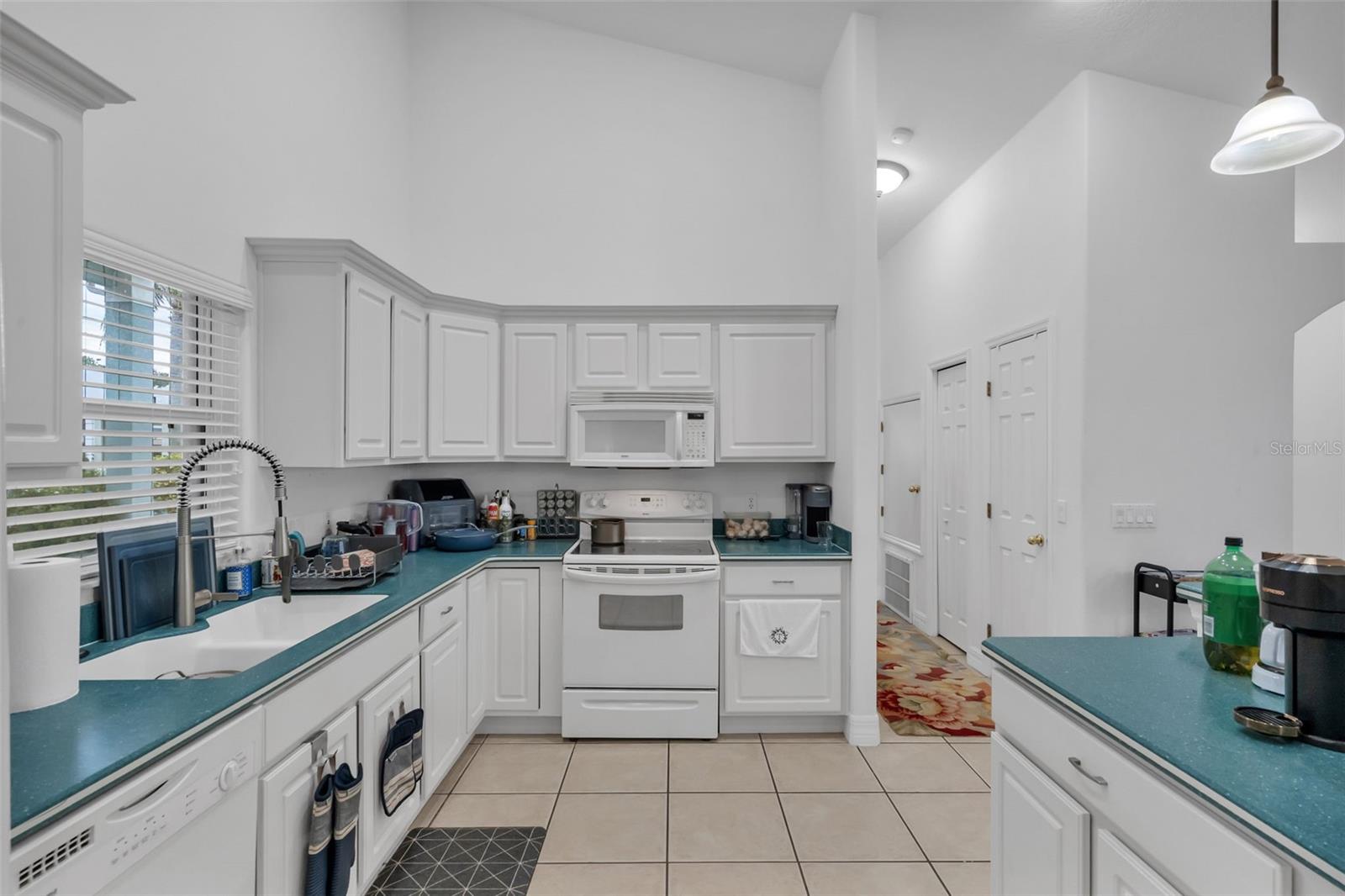 Image 7 of 55 For 16627 Citrus Parkway