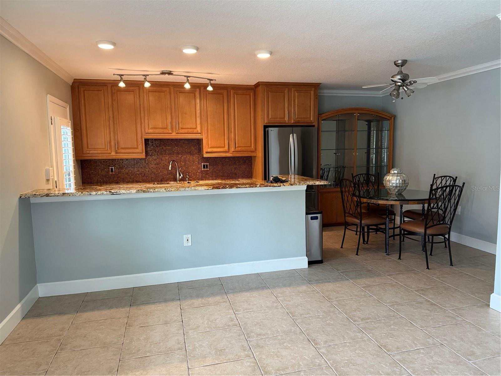 Image 8 of 15 For 1140 Orlando Avenue D4