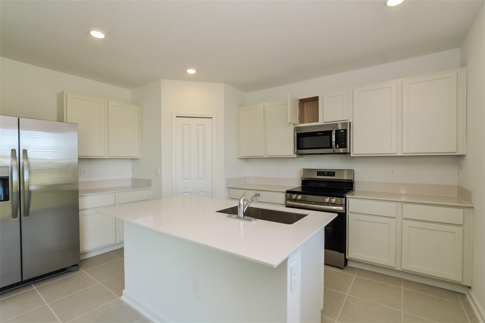 Image 14 of 19 For 2238 Crown Rock Drive