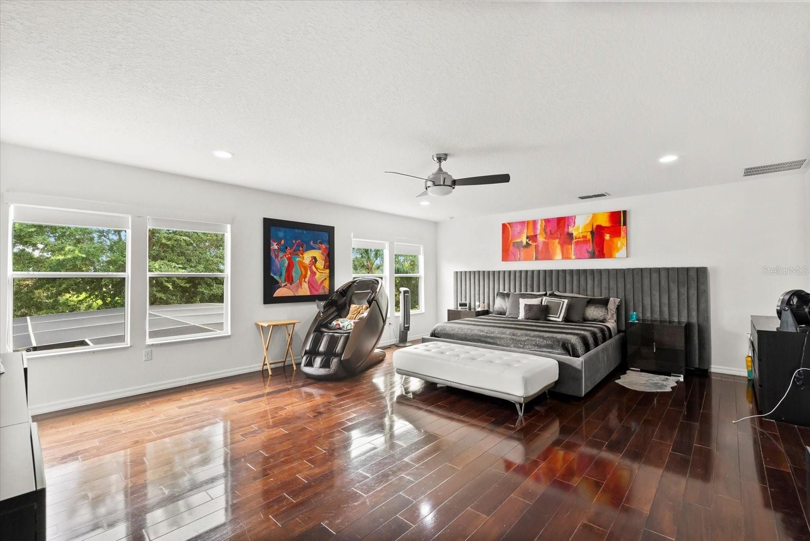 Image 17 of 51 For 10148 Malpas Point