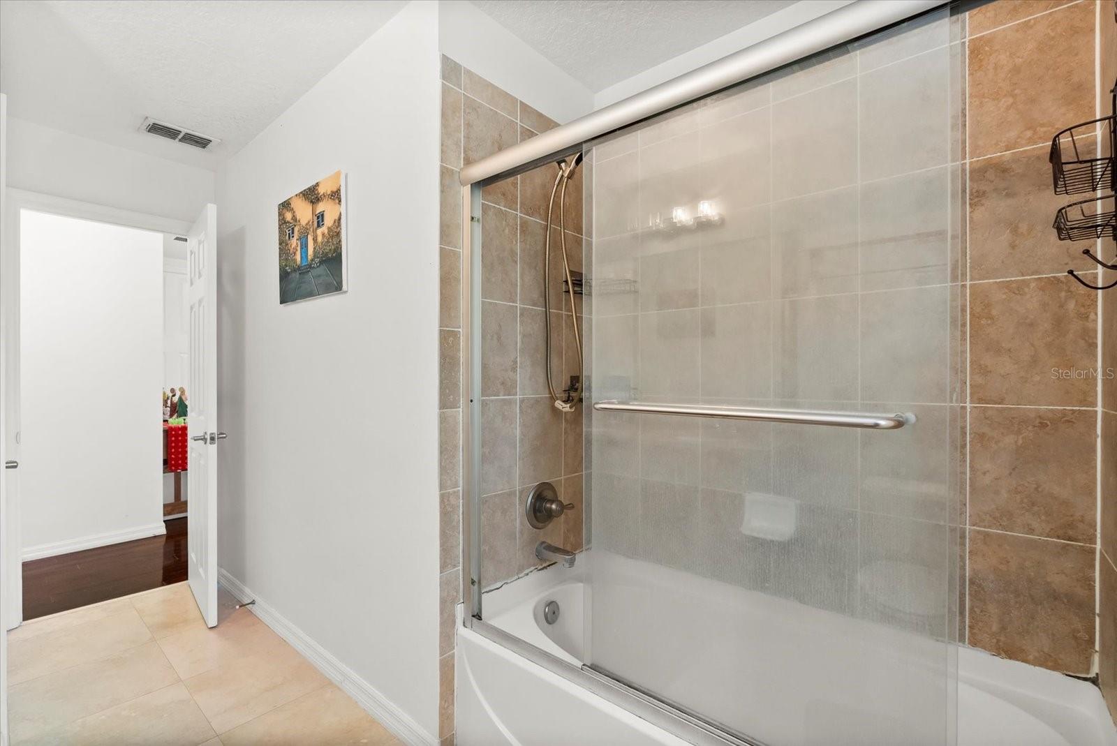 Image 19 of 51 For 10148 Malpas Point