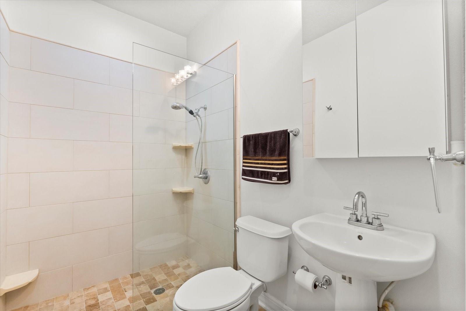 Image 9 of 51 For 10148 Malpas Point