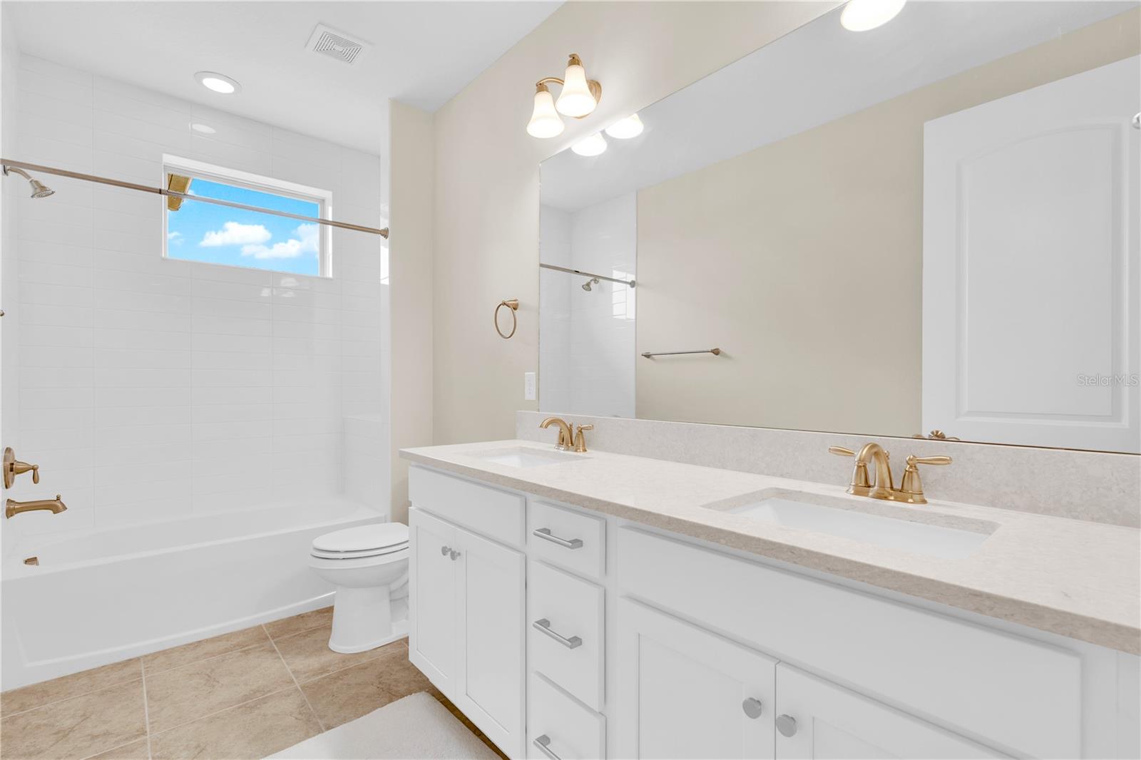 Image 23 of 40 For 13333 Oakenshaw Lane