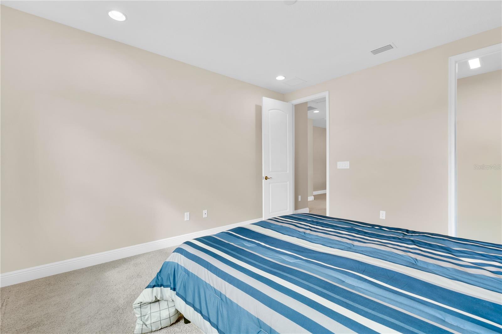 Image 27 of 40 For 13333 Oakenshaw Lane