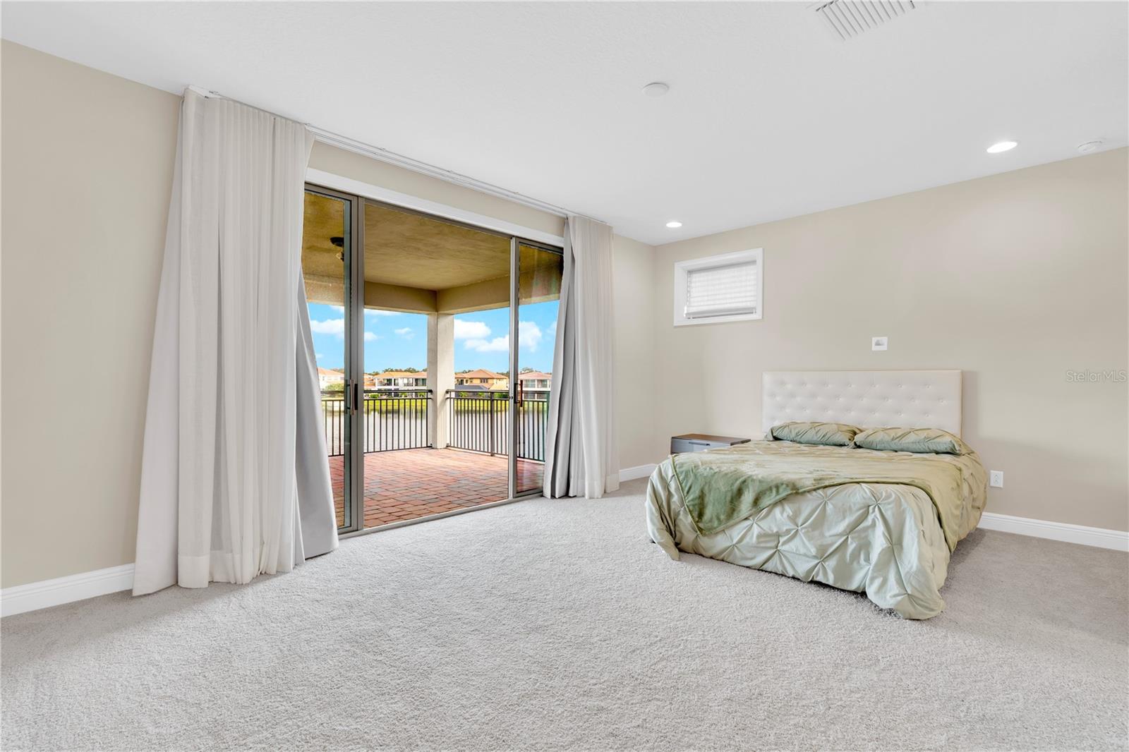 Image 33 of 40 For 13333 Oakenshaw Lane