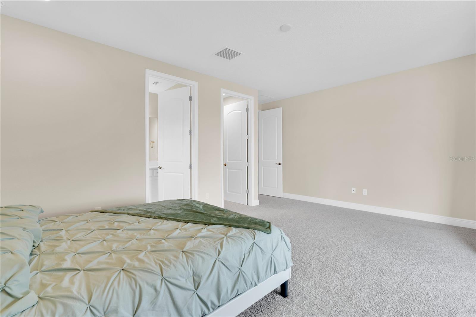 Image 34 of 40 For 13333 Oakenshaw Lane