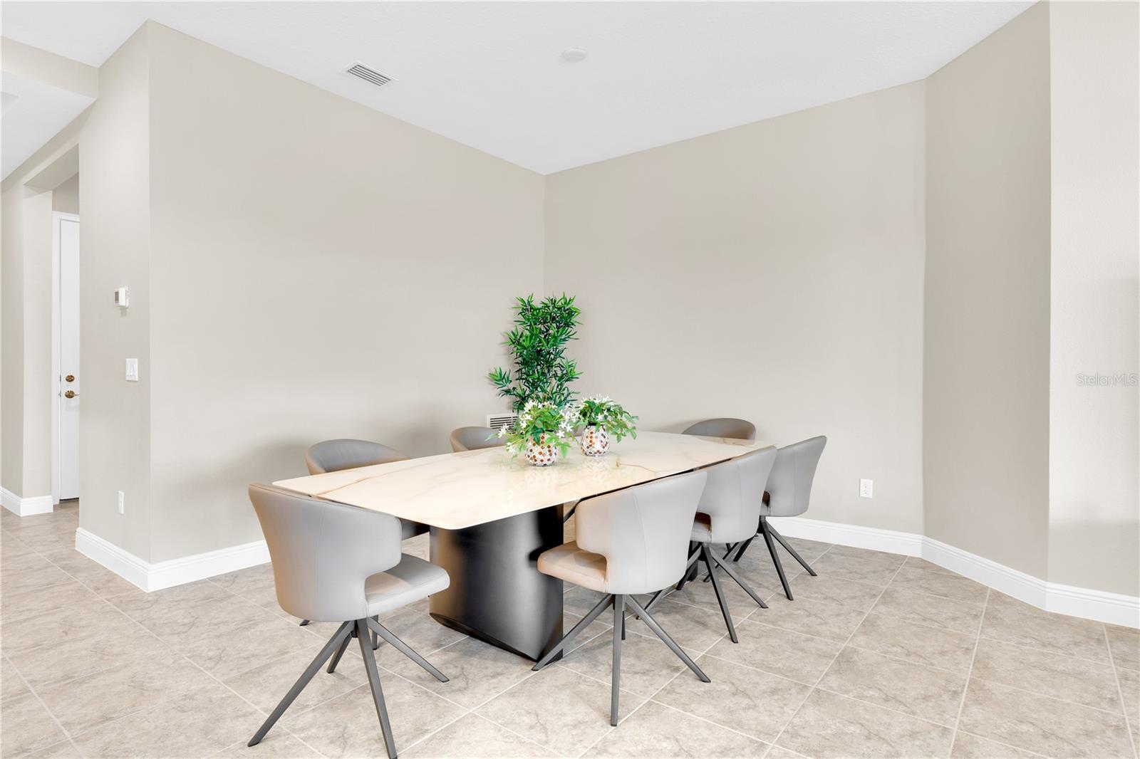 Image 6 of 40 For 13333 Oakenshaw Lane