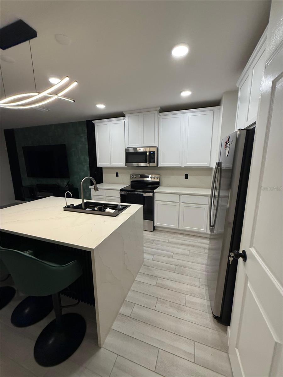 Image 4 of 23 For 14722 Outfitter Street