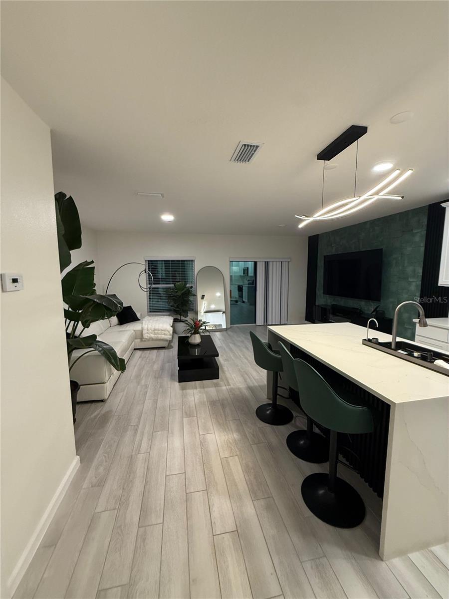 Image 5 of 23 For 14722 Outfitter Street