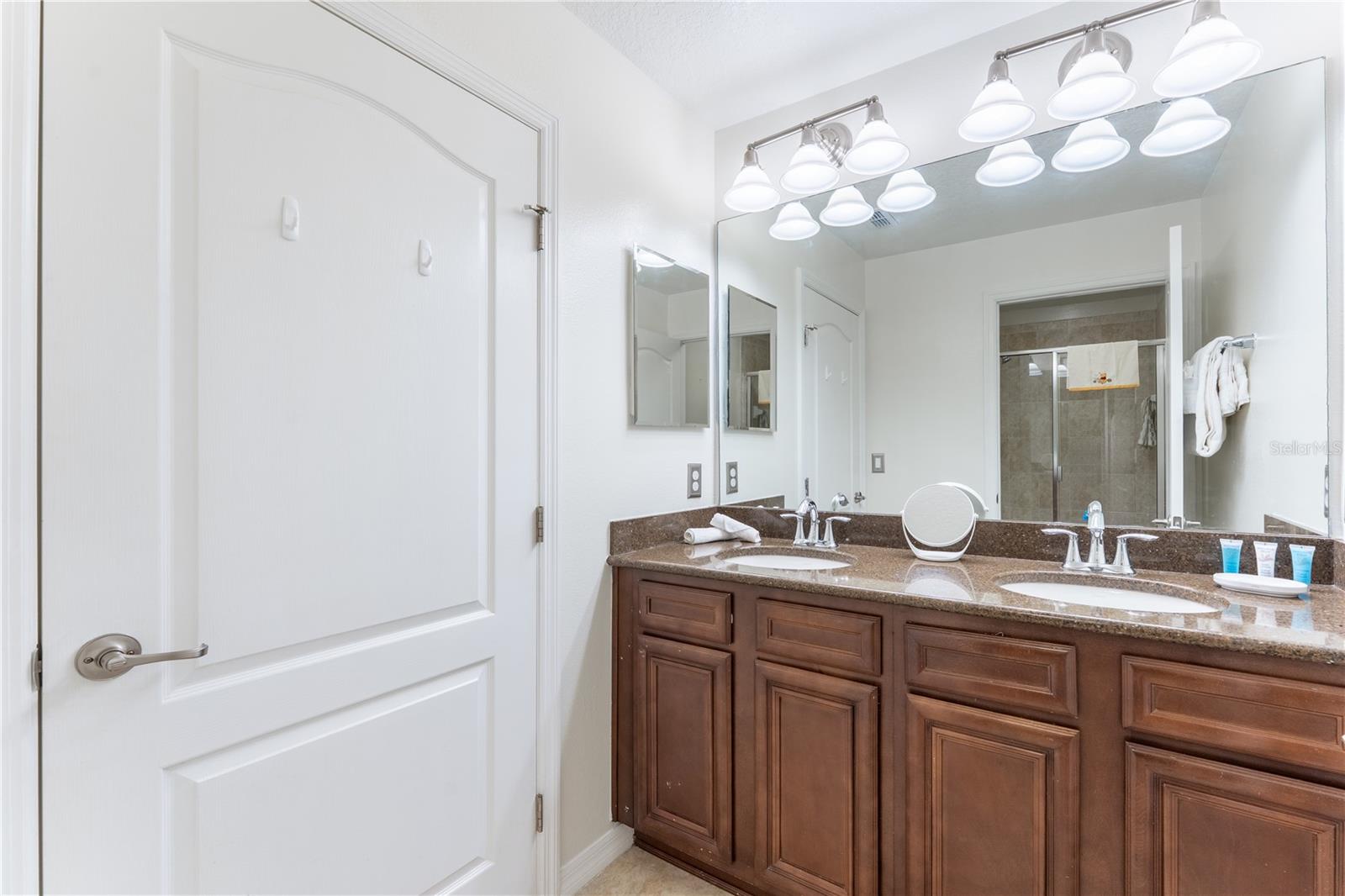 Image 26 of 67 For 8963 Majesty Palm Road