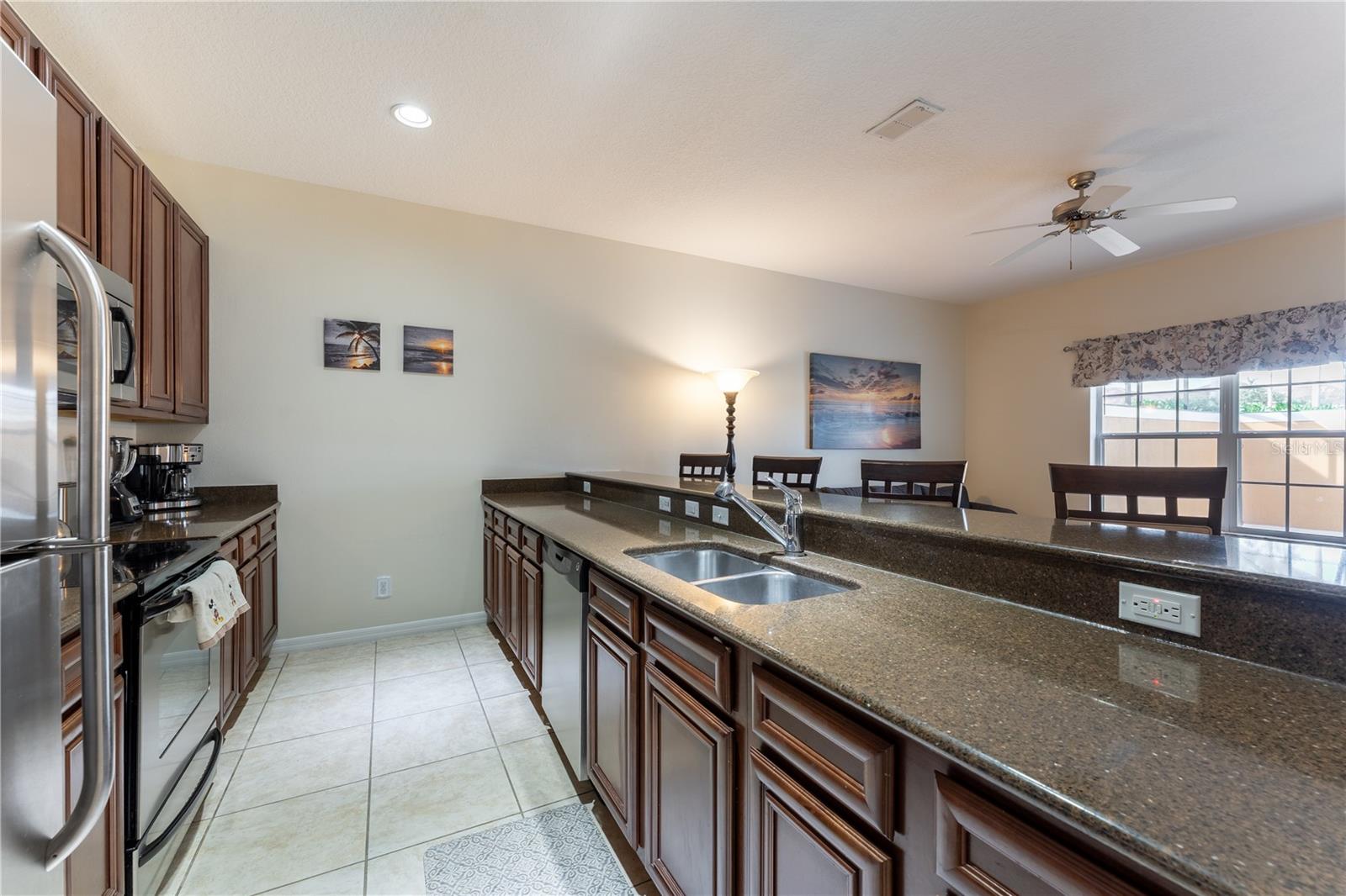 Image 38 of 67 For 8963 Majesty Palm Road