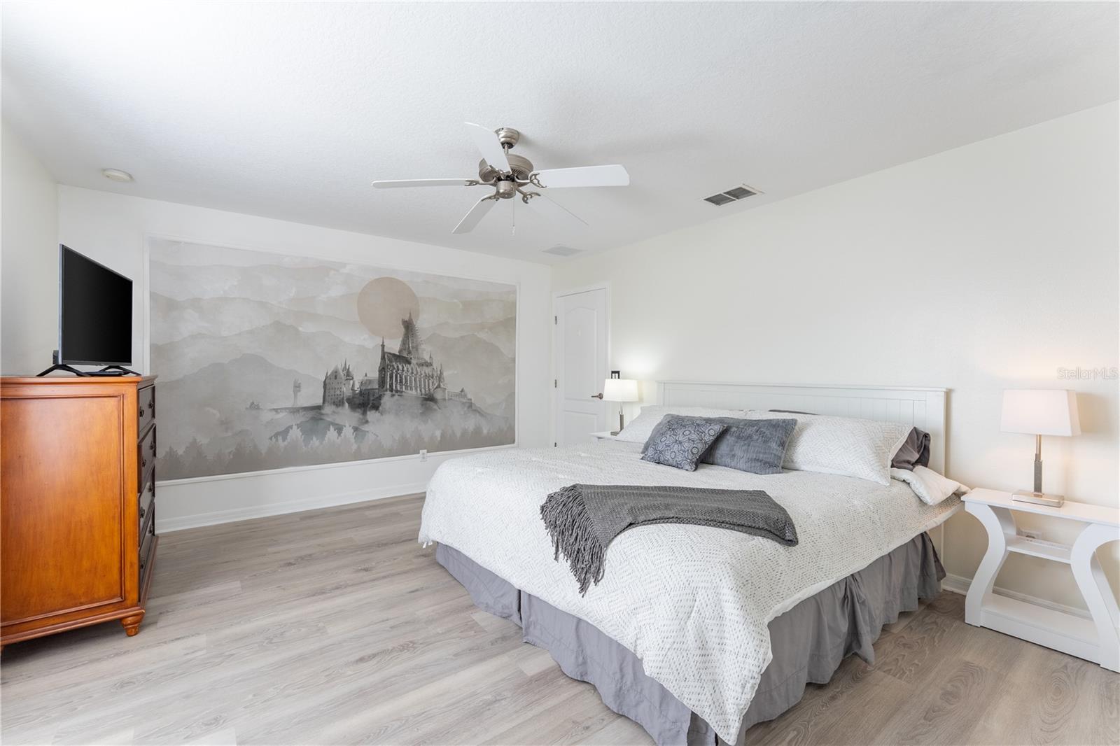 Image 4 of 67 For 8963 Majesty Palm Road