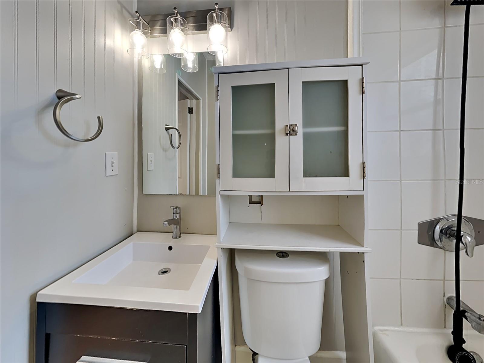 Image 4 of 12 For 1518 Pinewood Drive