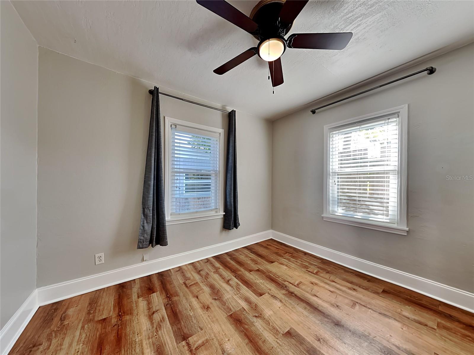 Image 6 of 12 For 1518 Pinewood Drive