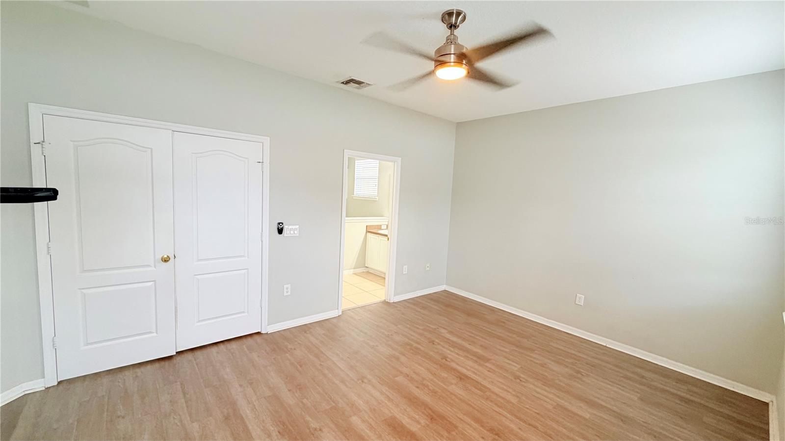 Image 6 of 18 For 1860 Centennial Avenue