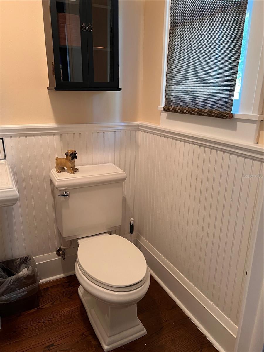 Image 10 of 20 For 21 Thornton Avenue