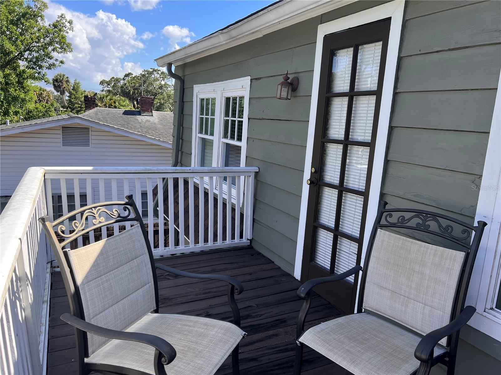 Image 11 of 20 For 21 Thornton Avenue