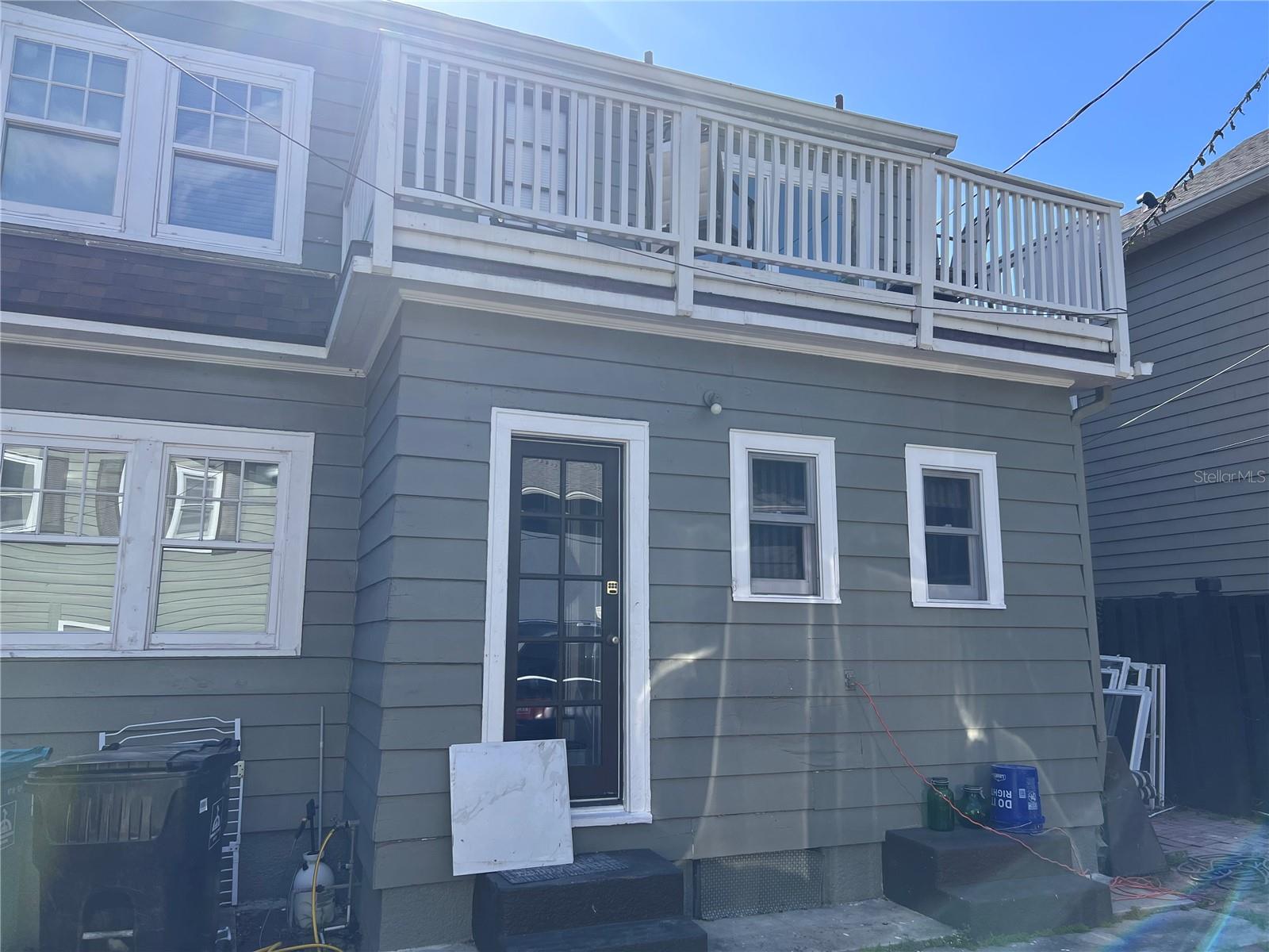 Image 13 of 20 For 21 Thornton Avenue