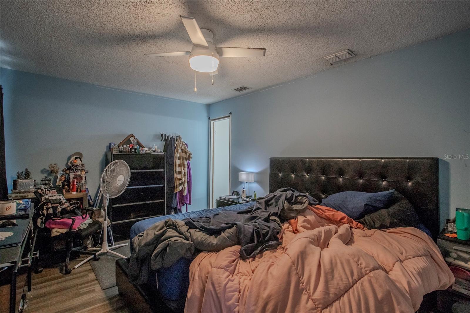 Image 7 of 26 For 7927 Sapphire Lane