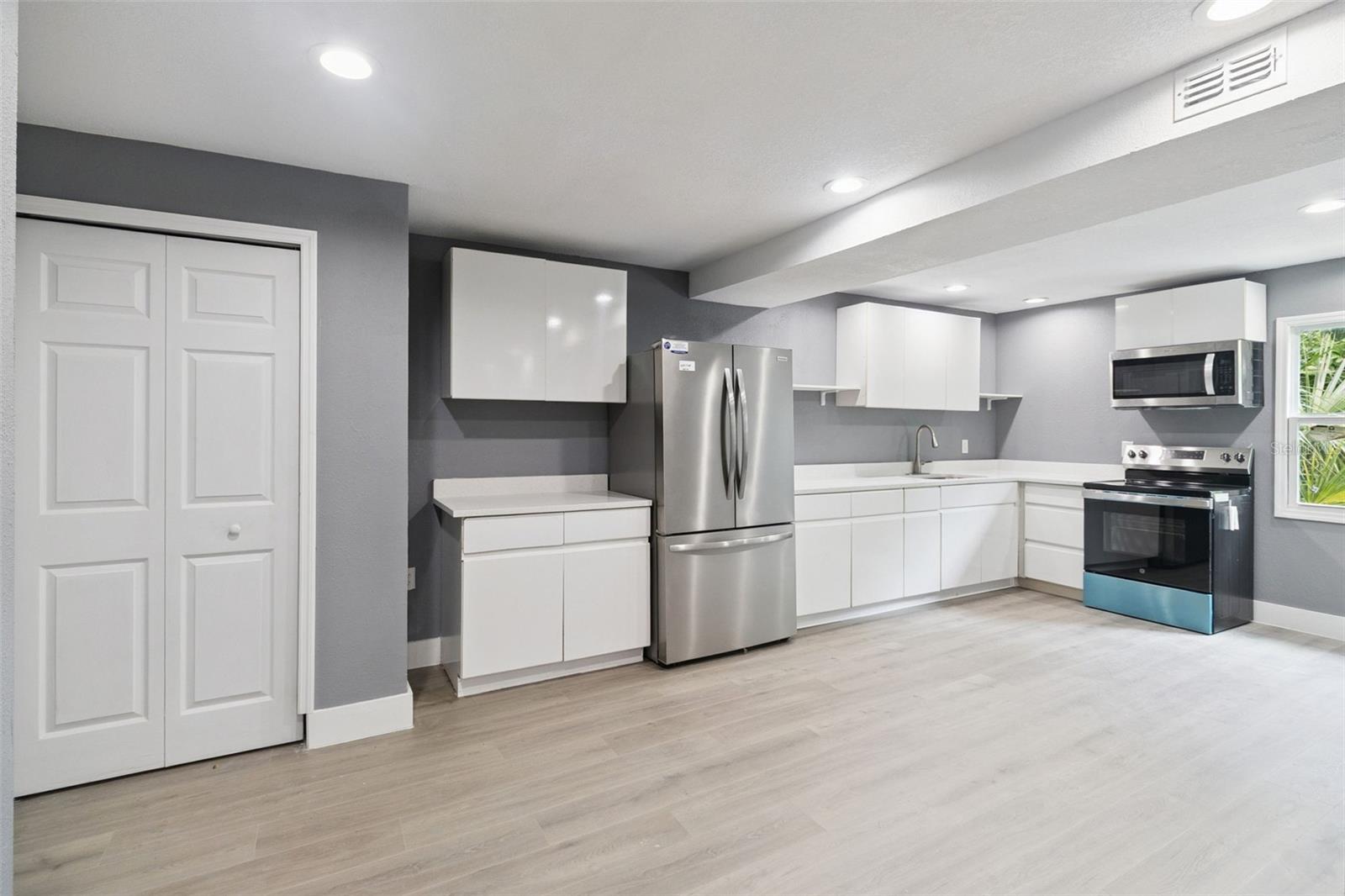 Image 17 of 28 For 1125 Gainey Drive