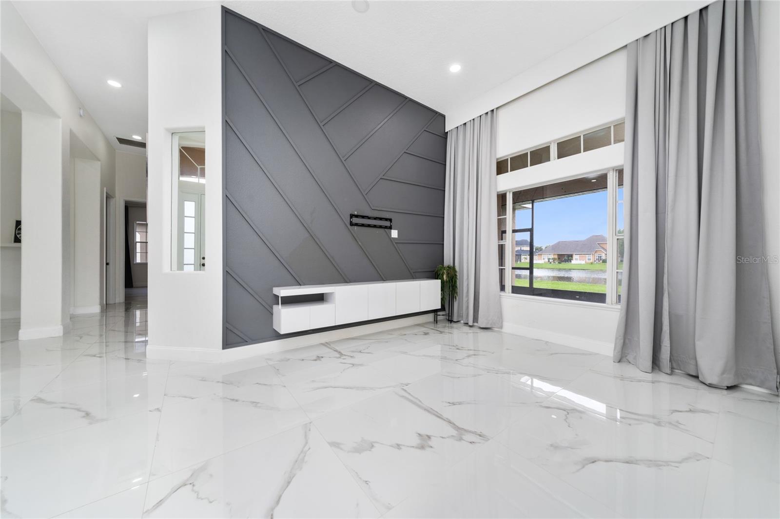 Image 24 of 51 For 16138 Bristol Lake Circle