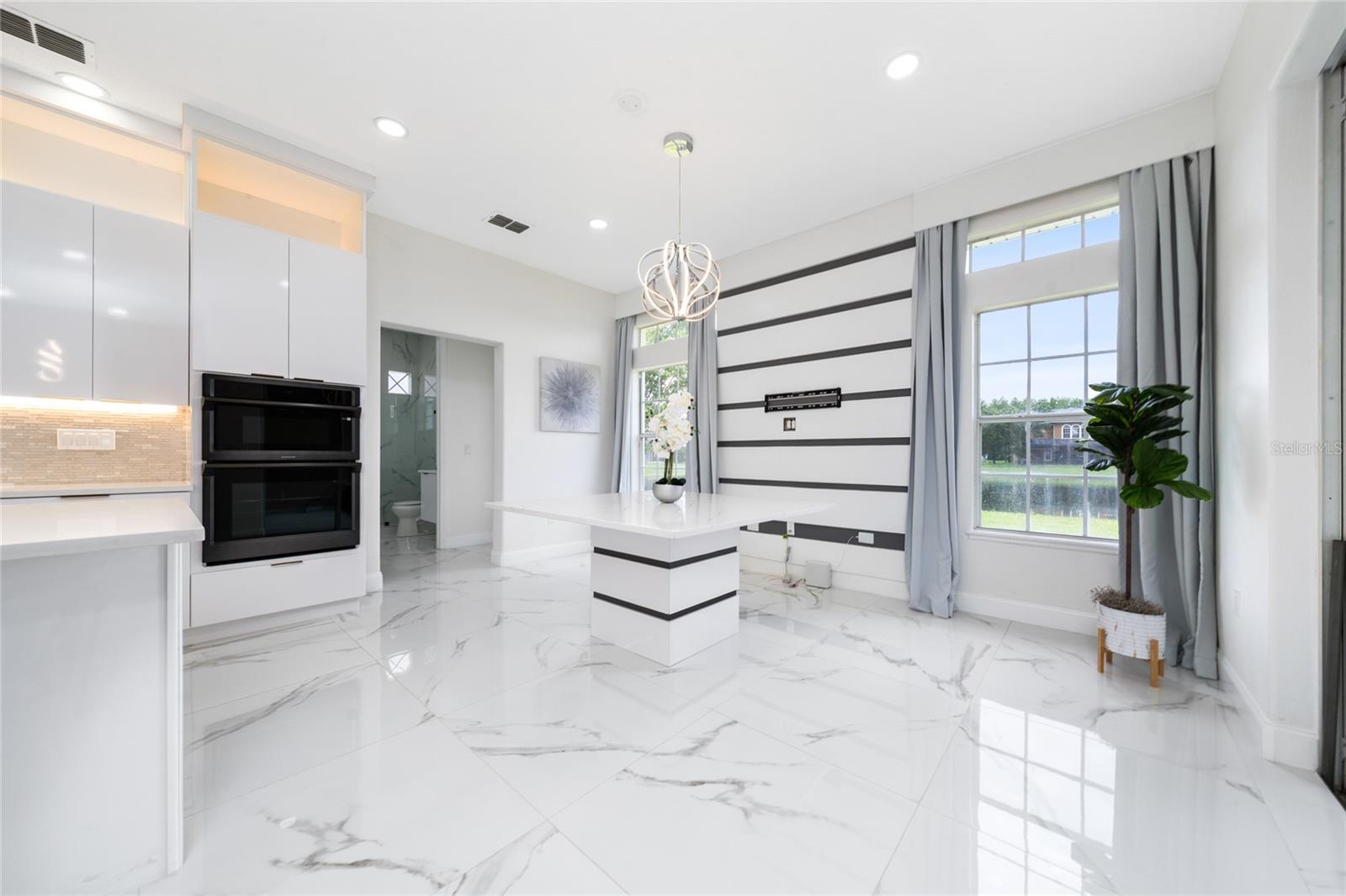 Image 27 of 51 For 16138 Bristol Lake Circle