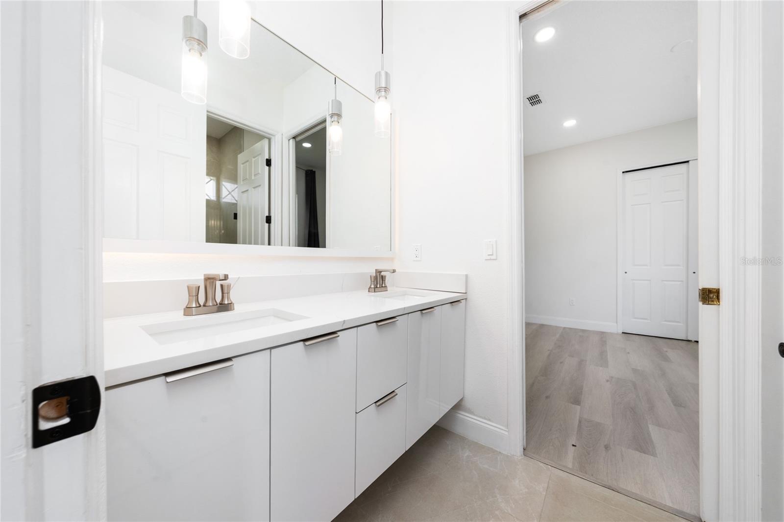 Image 34 of 51 For 16138 Bristol Lake Circle