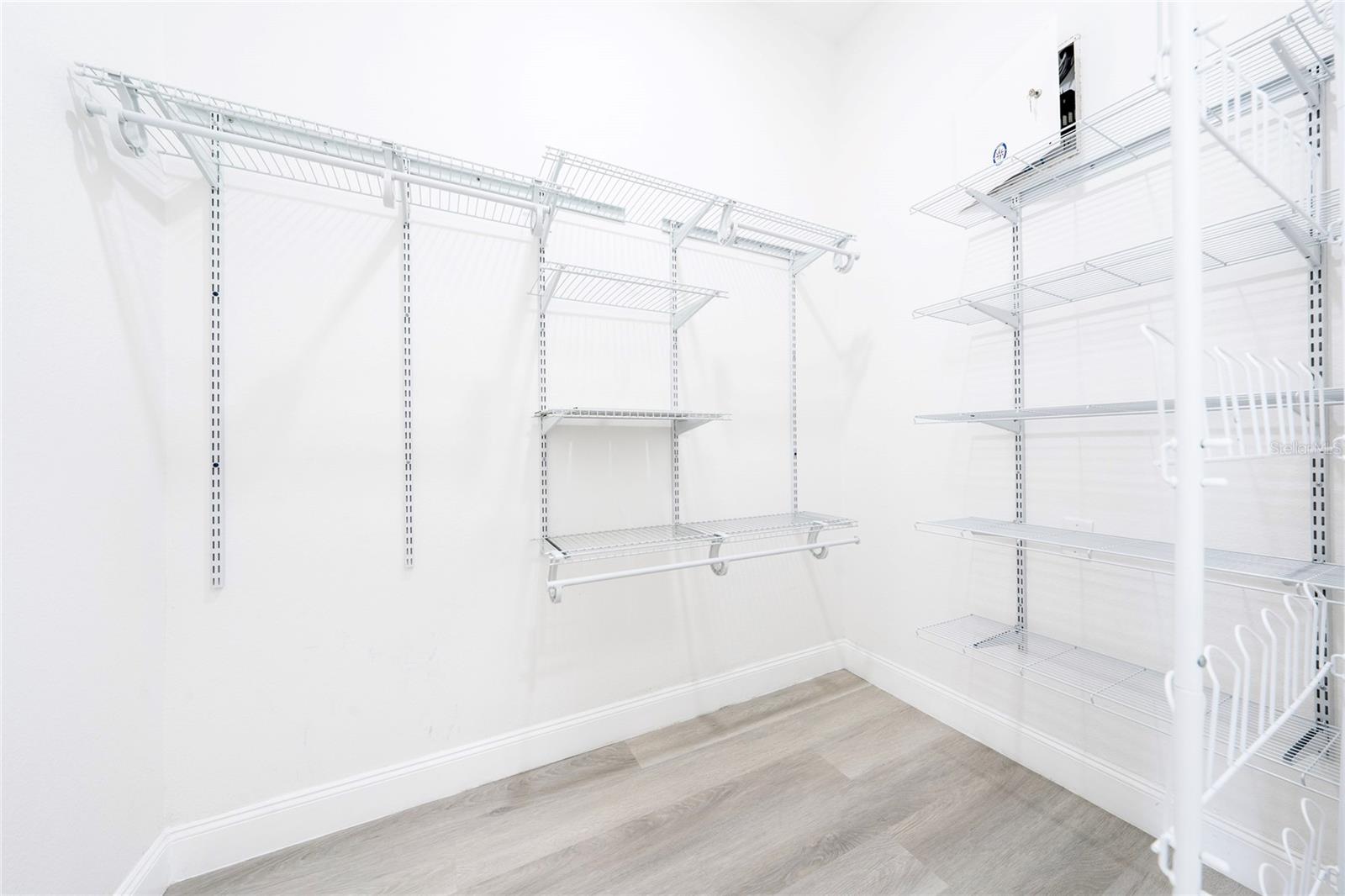 Image 42 of 51 For 16138 Bristol Lake Circle