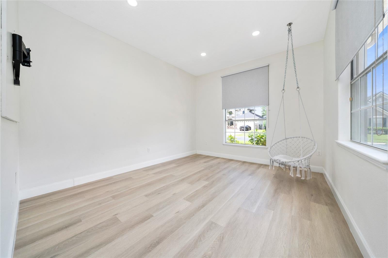 Image 49 of 51 For 16138 Bristol Lake Circle