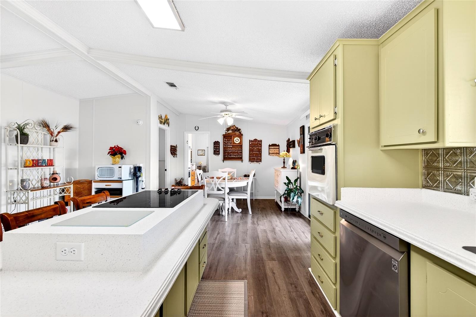 Image 20 of 34 For 8373 62nd Court