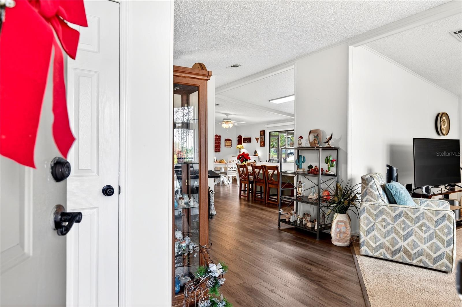 Image 6 of 34 For 8373 62nd Court