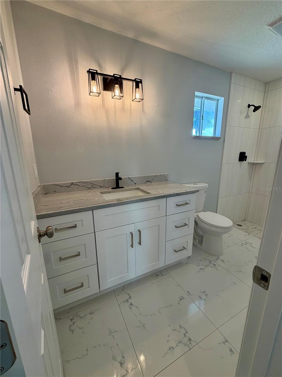 Image 21 of 36 For 1016 Ruth Drive