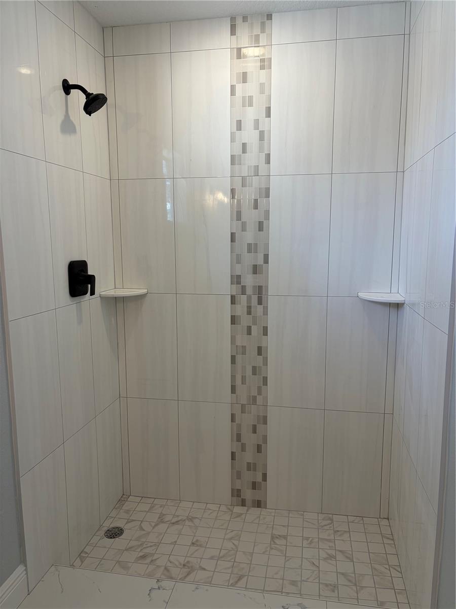 Image 22 of 36 For 1016 Ruth Drive