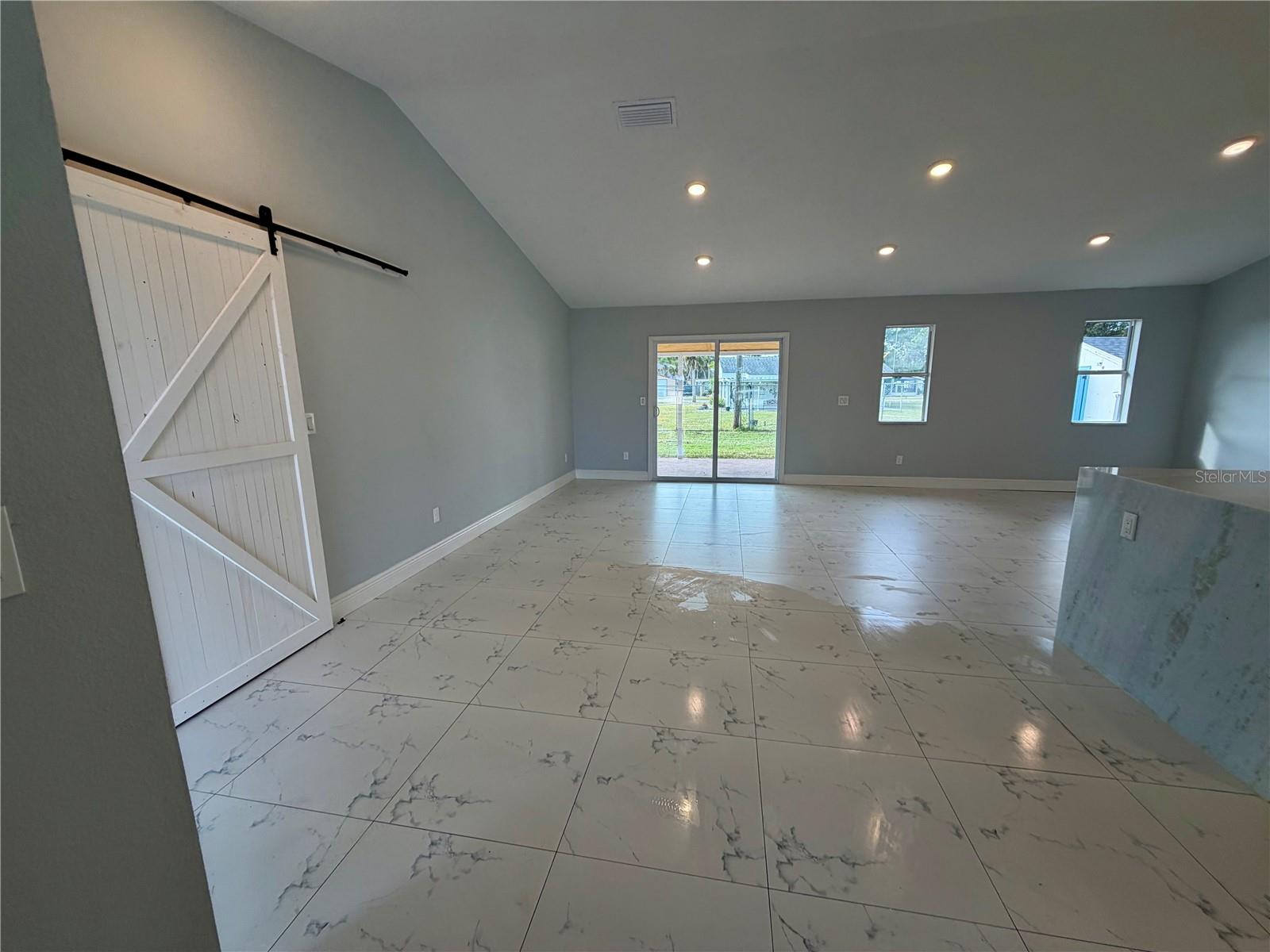 Image 5 of 36 For 1016 Ruth Drive